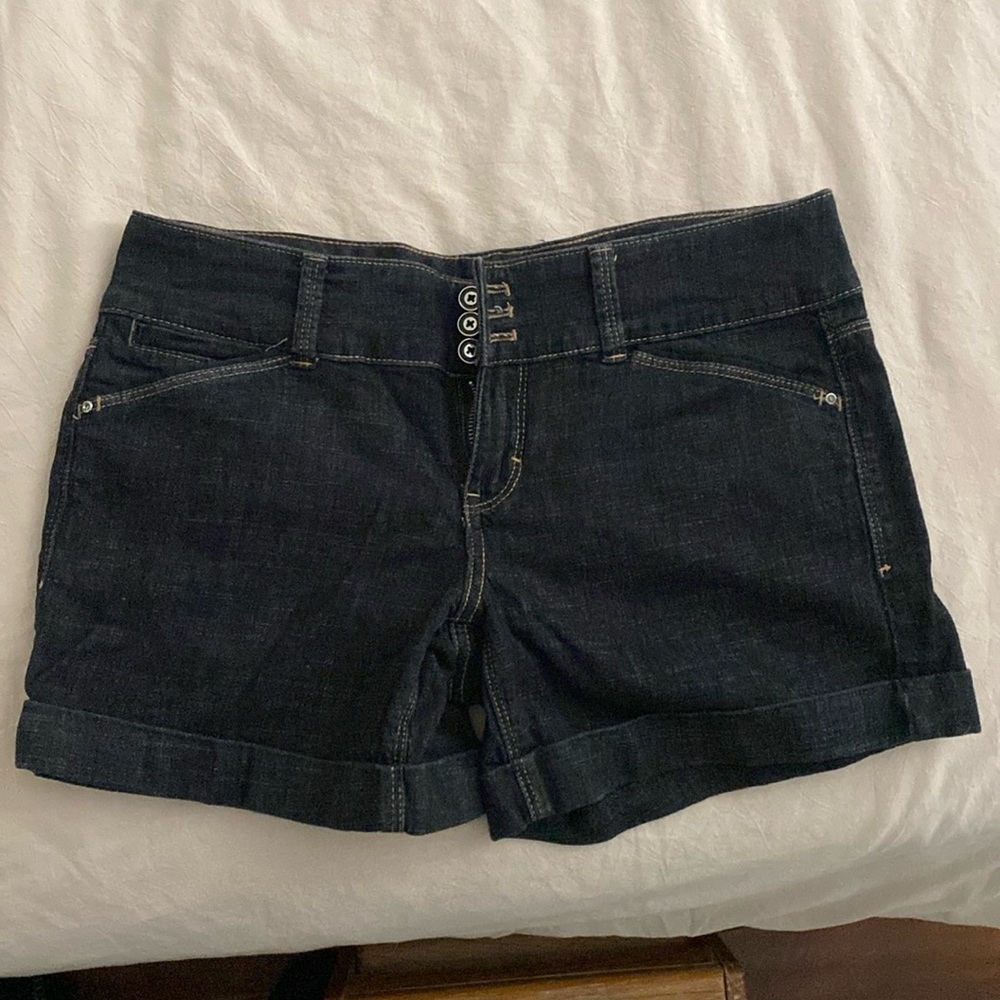 WHBM Dark Wash Jean Shorts, Size 6